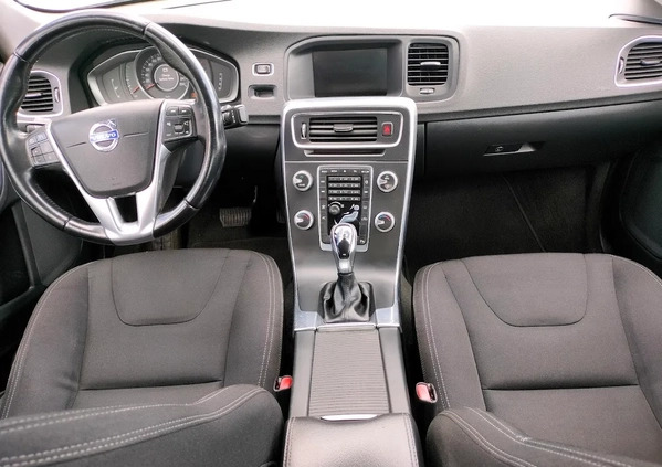 Volvo S60 cena 44600 przebieg: 185000, rok produkcji 2015 z Kielce małe 301